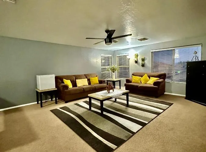 Cozy Private Room With Shared Bathroom Inside A House
