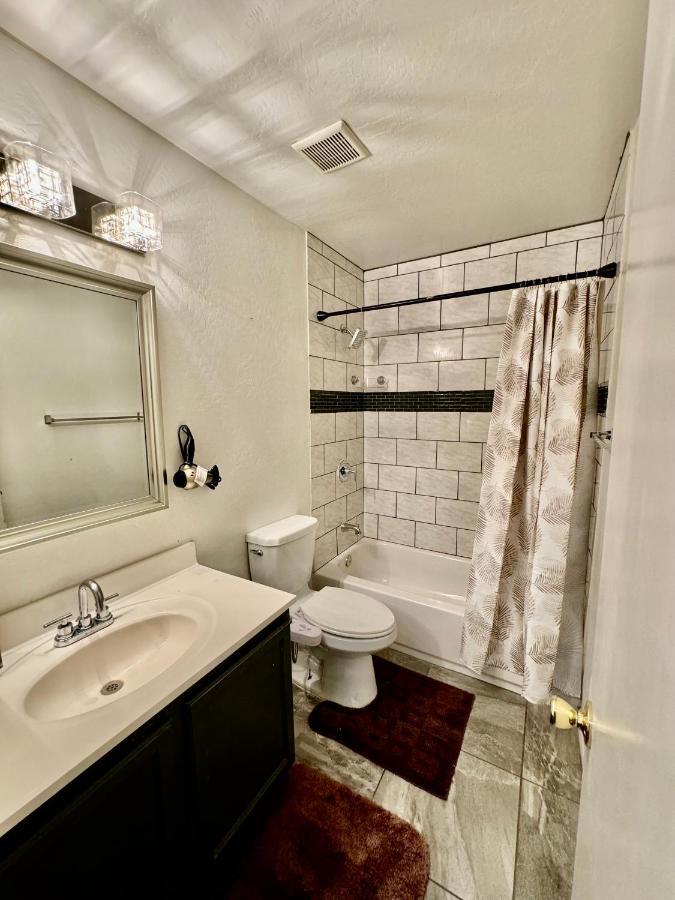 Cozy Private With Shared Bathroom Inside A House Séjour chez l'habitant *