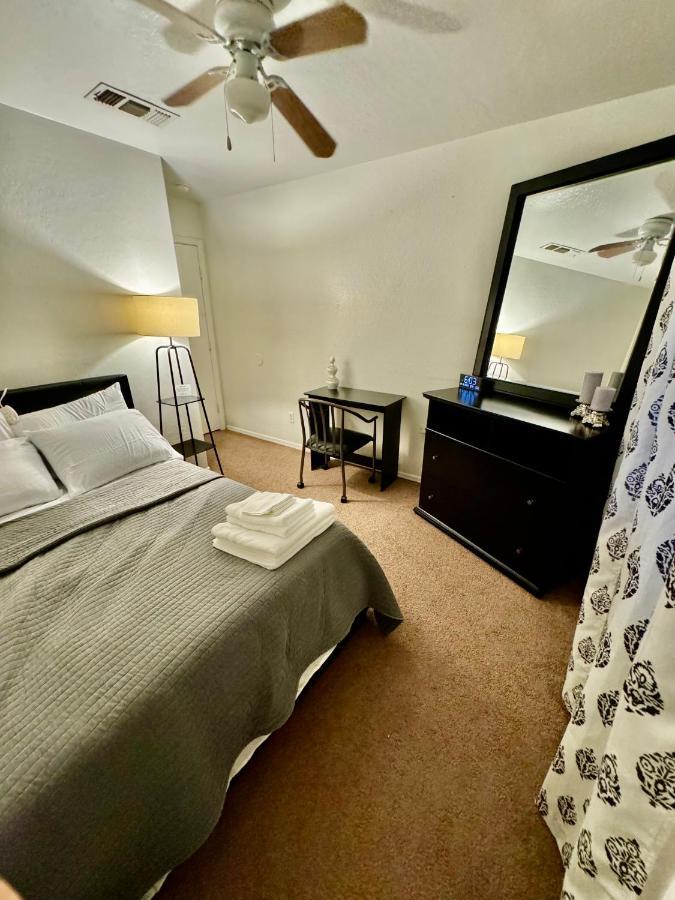 Séjour chez l'habitant Cozy Private With Shared Bathroom Inside A House Phoenix